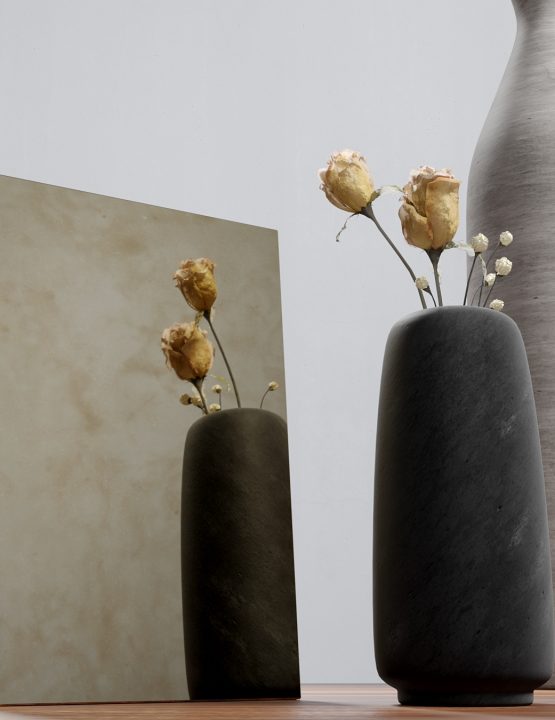 Beige antikspegel med varm ton – klassisk spegel med antik effekt.